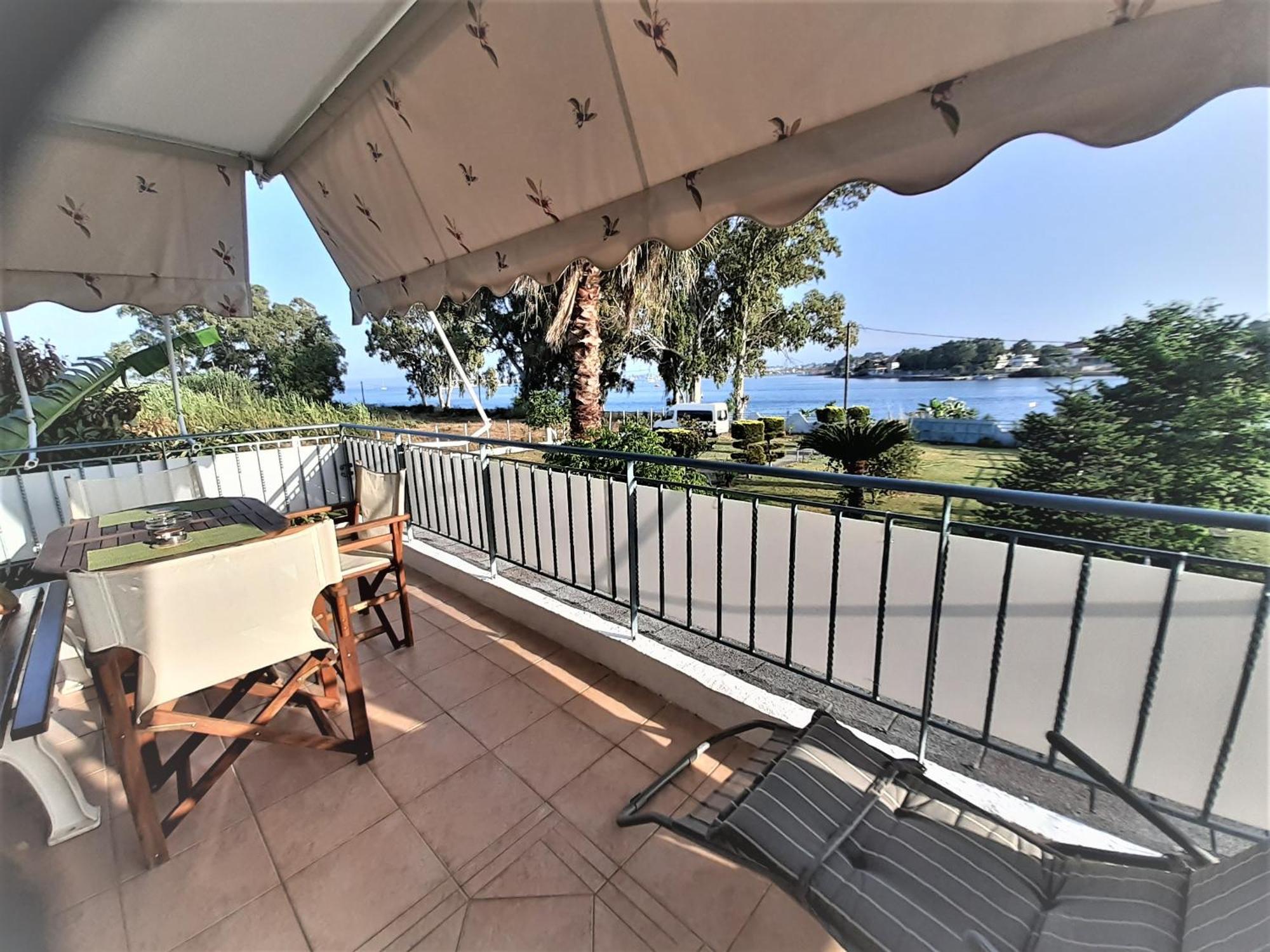 Top Floor On Villa, 3' From Center, By The Sea! Host Is Efi Kwsta Preveza Buitenkant foto