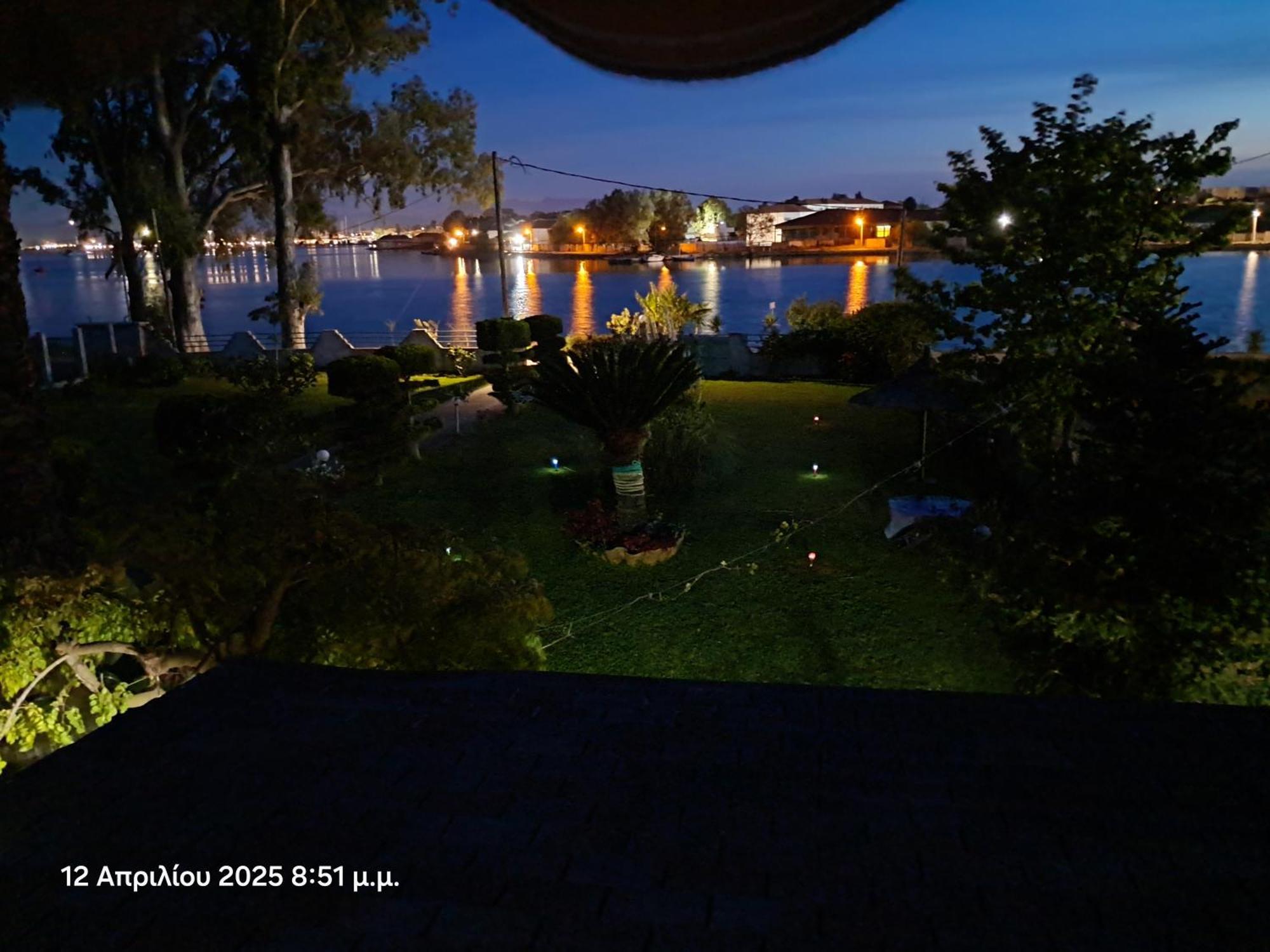 Top Floor On Villa, 3' From Center, By The Sea! Host Is Efi Kwsta Preveza Buitenkant foto